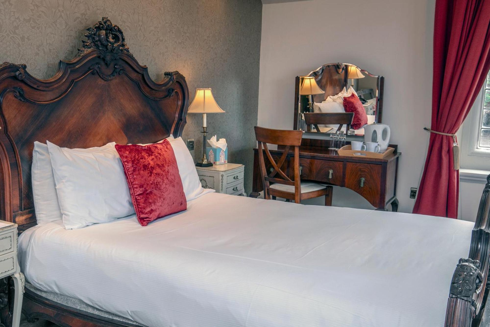 Weston Hall Hotel Sure Hotel Collection By Best Western Bulkington ภายนอก รูปภาพ